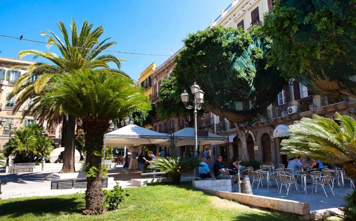 Bed and Breakfast Al Corso Cagliari Zewnętrze zdjęcie